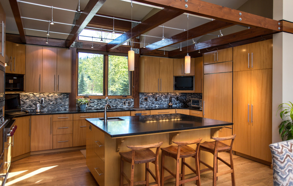 gourmet kitchen, strawberry park, double buck, open, natural light, honed granite, lighting