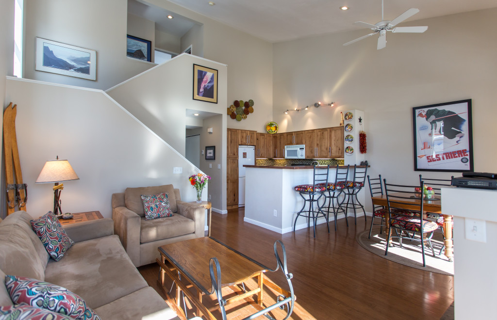 Vaulted ceilings in Mtn. Vista